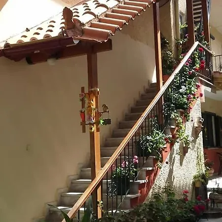 Manolis Apartment Tolón